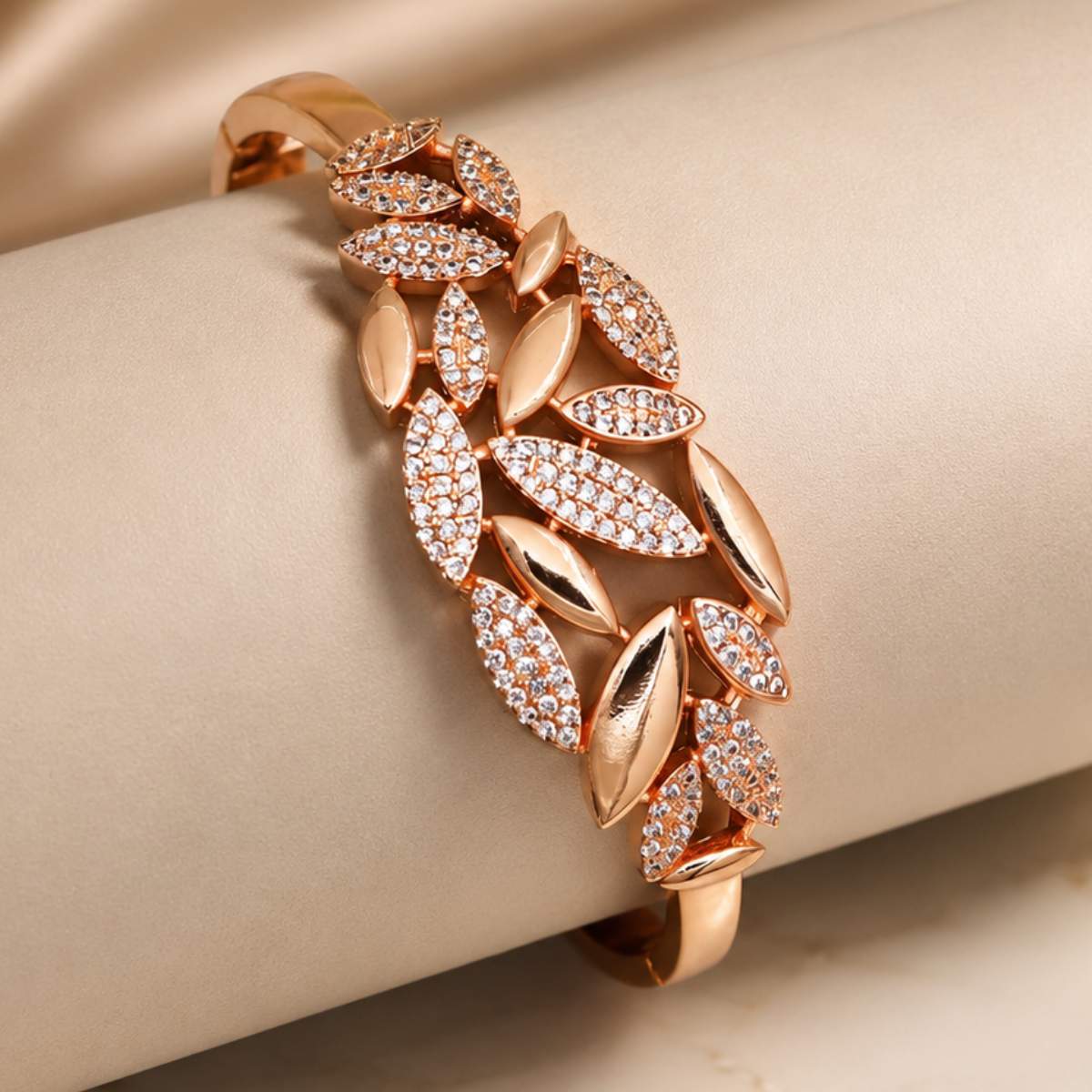 Forevershine Premium Rose Gold Plated Leaf Motif Bracelet Kada, Copper Base, Women's Fashion Jewelry, Adult, 2.4 Cm Size, 100g, Hinged Clasp Design